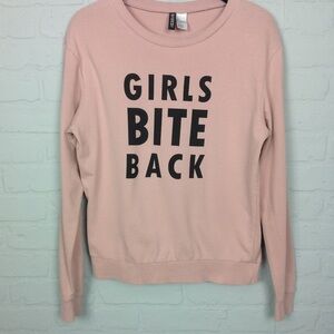 ⭐️40% Off⭐️ H&M Girls Bite Back sweatshirt